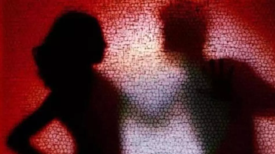 महिला ने बेटी की मौत को बताया हत्या, पति पर गला घोंटने का आरोप महिला ने बेटी की मौत को बताया हत्या, पति पर गला घोंटने का आरोप