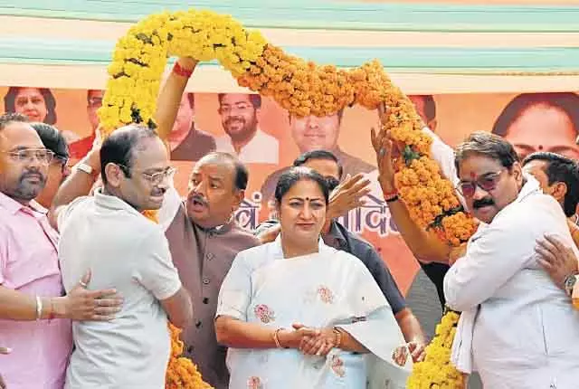 गुप्ता ने लक्ष्मी नगर में 30 करोड़ रुपये की परियोजनाओं और नए छठ घाट का उद्घाटन किया गुप्ता ने लक्ष्मी नगर में 30 करोड़ रुपये की परियोजनाओं और नए छठ घाट का उद्घाटन किया