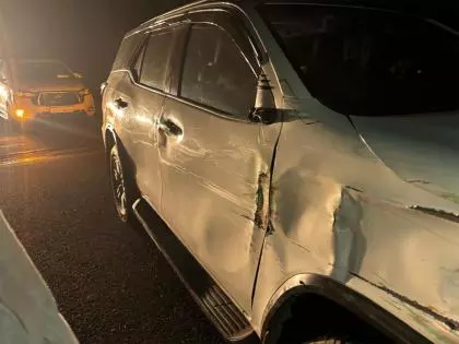 आगरा-लखनऊ एक्सप्रेसवे पर ट्रक से टकराने से बाल-बाल बचीं UP की मंत्री आगरा-लखनऊ एक्सप्रेसवे पर ट्रक से टकराने से बाल-बाल बचीं UP की मंत्री