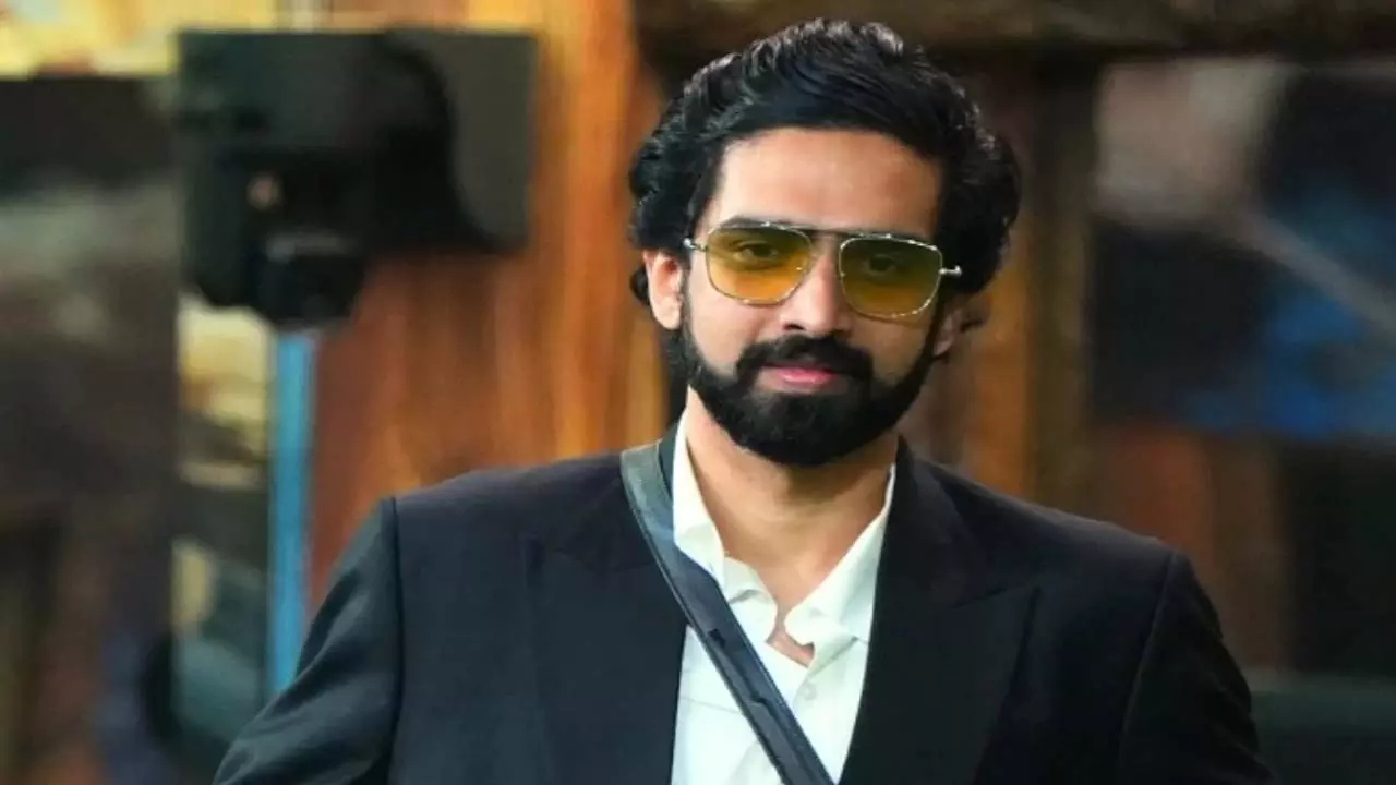 क्या Amaal Mallik स्वास्थ्य समस्याओं के कारण बिग बॉस 19 से बाहर हो रहे हैं? क्या Amaal Mallik स्वास्थ्य समस्याओं के कारण बिग बॉस 19 से बाहर हो रहे हैं?