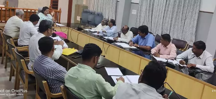 Kalaburagi : चोरों ने पुलिस का सोना चुरा लिया Kalaburagi : चोरों ने पुलिस का सोना चुरा लिया