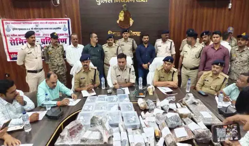 farmhouse में गुप्त हथियार निर्माण.. पुलिस की छापेमारी farmhouse में गुप्त हथियार निर्माण.. पुलिस की छापेमारी