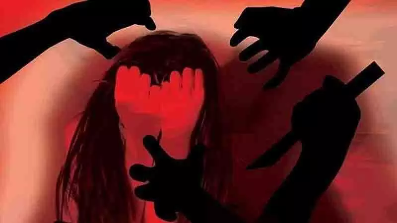 Palghar: वाडा के पास जंगल में महिला से सामूहिक बलात्कार, 1 आरोपी गिरफ्तार Palghar: वाडा के पास जंगल में महिला से सामूहिक बलात्कार, 1 आरोपी गिरफ्तार