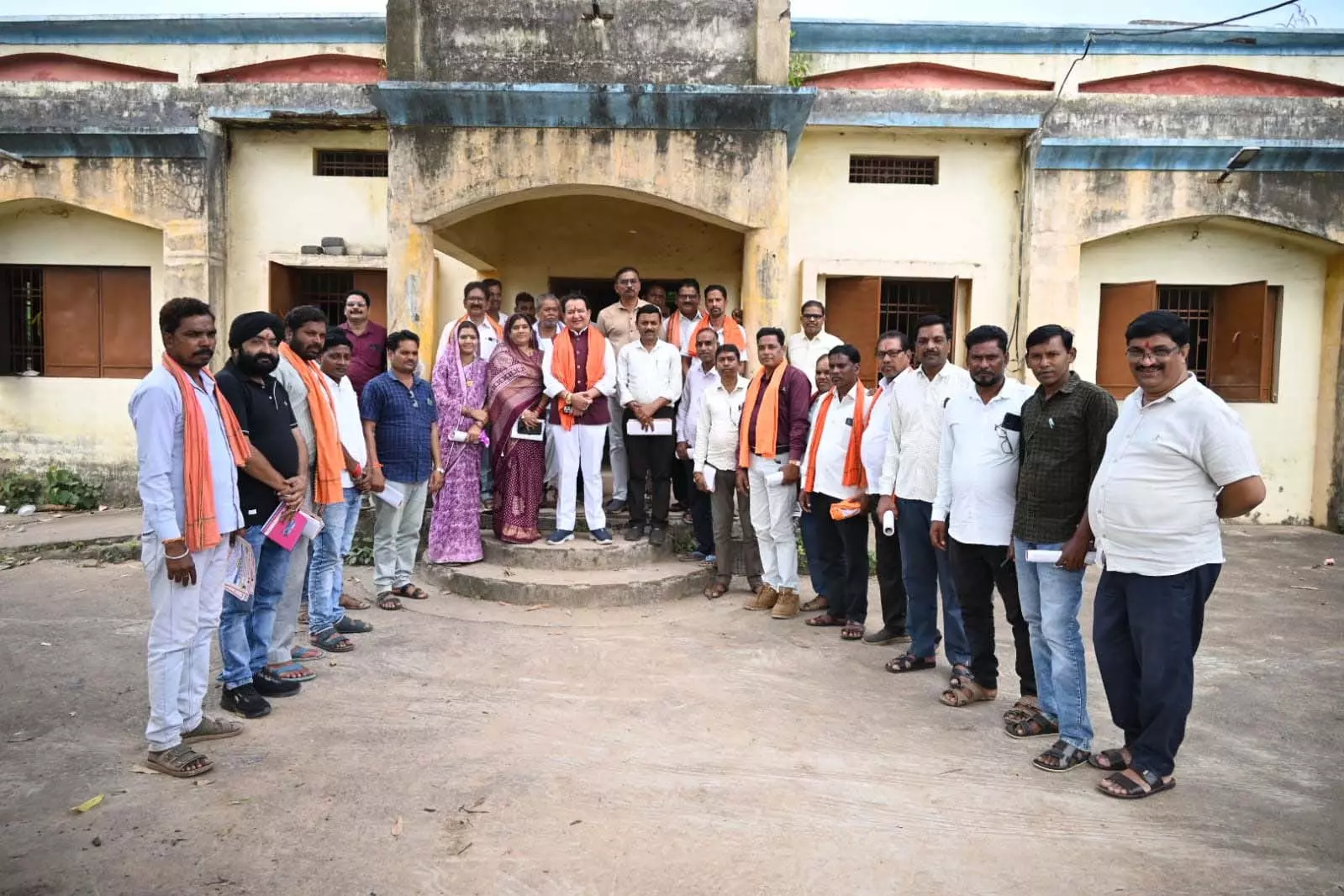 सांकरा में विधायक डॉ. संपत अग्रवाल ने कार्यकर्ताओं को दिया जीत का मंत्र सांकरा में विधायक डॉ. संपत अग्रवाल ने कार्यकर्ताओं को दिया जीत का मंत्र