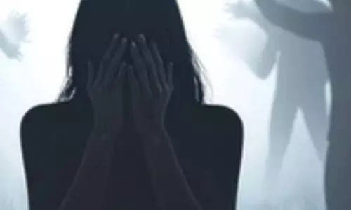 किशोरी ने रिश्तेदारों पर गैंगरेप का लगाया आरोप, दो हिरासत में किशोरी ने रिश्तेदारों पर गैंगरेप का लगाया आरोप, दो हिरासत में