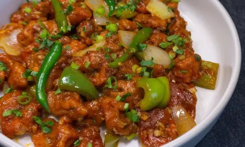 Mushroom Manchurian: इस डिश को ट्राई करें Mushroom Manchurian: इस डिश को ट्राई करें