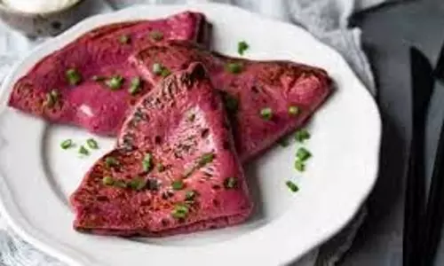 Beetroot Chilla Recipe: चुकंदर से बनाएं ये हेल्दी,एनर्जेटिक नाश्ता Beetroot Chilla Recipe: चुकंदर से बनाएं ये हेल्दी,एनर्जेटिक नाश्ता