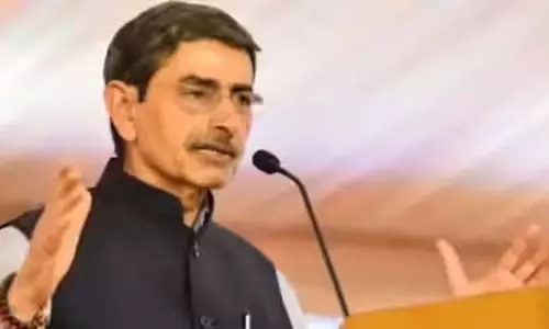 Tamil Nadu : राज्यपाल ने मरुथु पांड्या को श्रद्धांजलि दी Tamil Nadu : राज्यपाल ने मरुथु पांड्या को श्रद्धांजलि दी