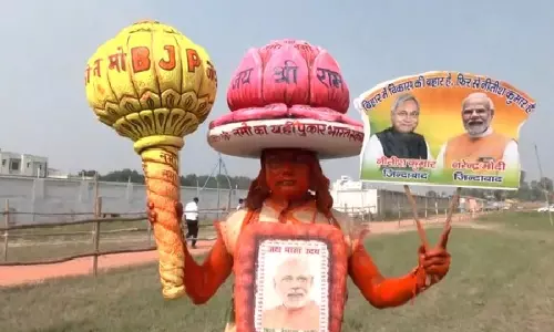 PM Modi के भक्त बने बेगूसराय के व्यक्ति, हनुमान रूप में पहुंचे 160 रैलियों में PM Modi के भक्त बने बेगूसराय के व्यक्ति, हनुमान रूप में पहुंचे 160 रैलियों में