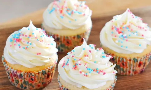 Cupcake: यह व्यंजन खुशी का प्रतीक है