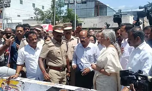 करूर भगदड़ के पीड़ितों को: केंद्र सरकार की ओर से बैंक अकाउंट में 2 लाख करूर भगदड़ के पीड़ितों को: केंद्र सरकार की ओर से बैंक अकाउंट में 2 लाख