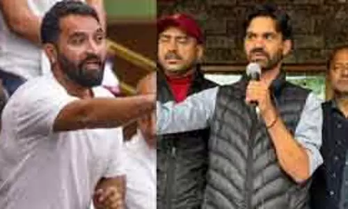 PDP प्रमुख ने जम्मू-कश्मीर के विचाराधीन कैदियों के स्थानांतरण के लिए हाईकोर्ट में याचिका दायर की PDP प्रमुख ने जम्मू-कश्मीर के विचाराधीन कैदियों के स्थानांतरण के लिए हाईकोर्ट में याचिका दायर की