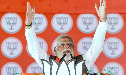 PM Modi का महागठबंधन पर हमला, कहा- राजद-कांग्रेस ने बिहार का भविष्य बर्बाद कर दिया
