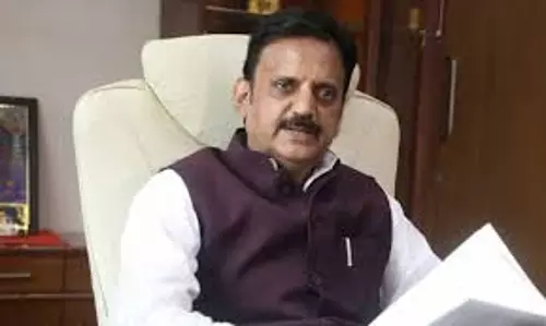 Bhopal: शुक्ल ने अस्पताल निर्माण की समयसीमा अक्टूबर 2026 तय की Bhopal: शुक्ल ने अस्पताल निर्माण की समयसीमा अक्टूबर 2026 तय की