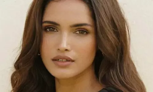 Miss Universe India वर्तिका सिंह बॉलीवुड डेब्यू के लिए तैयार