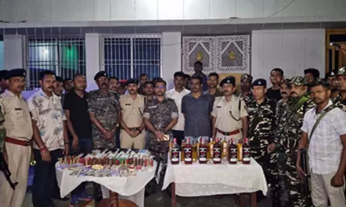 पति-पत्नी हथियार सप्लाई करते थे, पुलिस की रेड में खुलासा