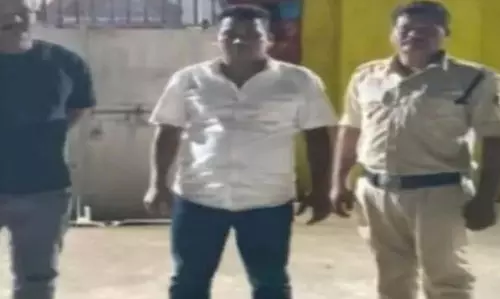 IAS की शिकायत पर बीजेपी नेता अरेस्ट, जानिए क्या है आरोप? IAS की शिकायत पर बीजेपी नेता अरेस्ट, जानिए क्या है आरोप?