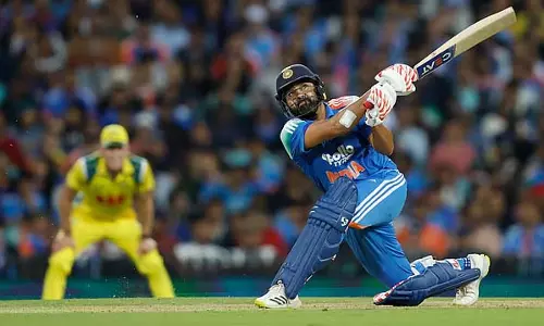 Rohit शर्मा ने इंटरनेशनल क्रिकेट में अपना 50वां शतक बनाया