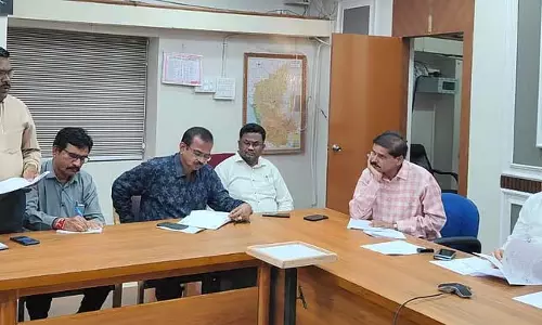 शिक्षक निर्वाचन क्षेत्र चुनाव रजिस्ट्रेशन में तेजी लाएं: Dr. Girish Badole