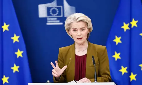 EU प्रमुख चीन के दुर्लभ-पृथ्वी खतरे पर सभी विकल्पों पर विचार कर रहे EU प्रमुख चीन के दुर्लभ-पृथ्वी खतरे पर सभी विकल्पों पर विचार कर रहे