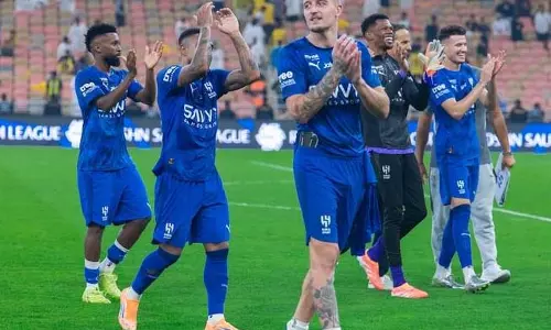 Al-Hilal की दमदार जीत, अल-इत्तिहाद को 2-0 से हराकर तीसरे स्थान पर पहुंचा Al-Hilal की दमदार जीत, अल-इत्तिहाद को 2-0 से हराकर तीसरे स्थान पर पहुंचा