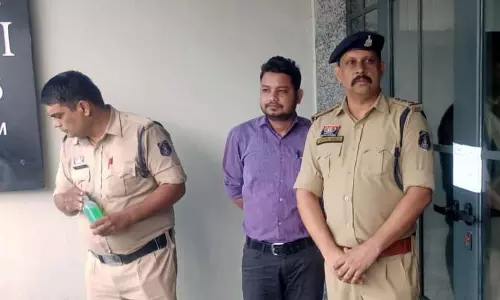 बालाजी होटल सील, 18 जुआरियों को पुलिस ने दबोचा था