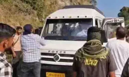 Jammu: कठुआ में तीन धर्म प्रचारकों पर हमले के बाद 8 पुलिसकर्मी निलंबित