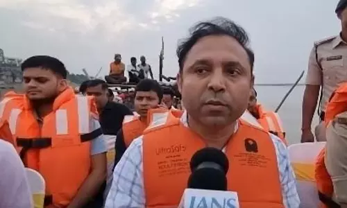 छठ घाट तैयार, डीएम नवल किशोर चौधरी ने किया निरीक्षण छठ घाट तैयार, डीएम नवल किशोर चौधरी ने किया निरीक्षण