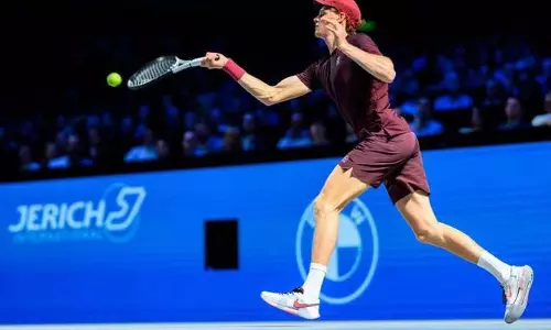 Jannik Sinner ने वियना ओपन में एलेक्स डी मिनौर को हराकर फाइनल में जगह बनाई
