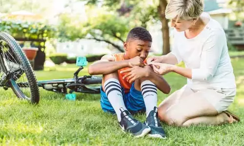 Children में जोड़ों का दर्द: शुरुआती लक्षण और समय रहते पहचान जरूरी