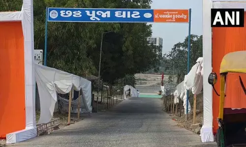 अहमदाबाद में साबरमती किनारे छठ पूजा की तैयारियां शुरू अहमदाबाद में साबरमती किनारे छठ पूजा की तैयारियां शुरू