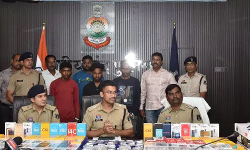 अंतर्राज्यीय चोर गिरोह के 6 आरोपी गिरफ्तार, 96 मोबाइल, सोना-चांदी और नगदी जब्त