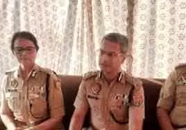 Kulgam व गंदेरबल में पुलिस ने ‘राष्ट्र निर्माण में भूमिका’ पर वाद-विवाद कराया Kulgam व गंदेरबल में पुलिस ने ‘राष्ट्र निर्माण में भूमिका’ पर वाद-विवाद कराया