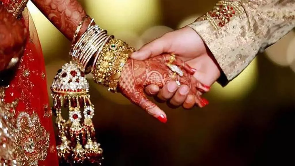 Tamil Nadu: शादी आज होने वाली थी, इसलिए दुल्हन ने आत्महत्या कर ली Tamil Nadu: शादी आज होने वाली थी, इसलिए दुल्हन ने आत्महत्या कर ली