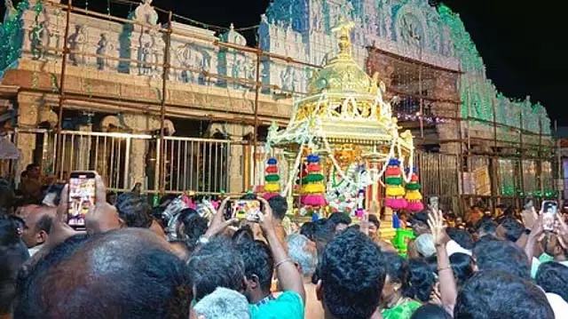 Tamil Nadu: तिरुचेंदूर में कल कंधषष्ठी उत्सव मनाया जाएगा Tamil Nadu: तिरुचेंदूर में कल कंधषष्ठी उत्सव मनाया जाएगा