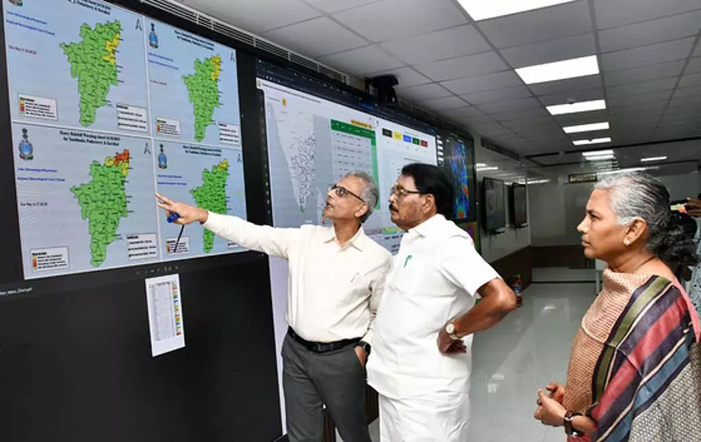 Tamil Nadu में उत्तर-पूर्वी मानसून के कारण 31 लोगों की मौत हो गई Tamil Nadu में उत्तर-पूर्वी मानसून के कारण 31 लोगों की मौत हो गई
