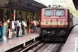 PATNA में छठ पूजा के लिए ट्रेनों की कमी पर केंद्र की आलोचना की PATNA में छठ पूजा के लिए ट्रेनों की कमी पर केंद्र की आलोचना की