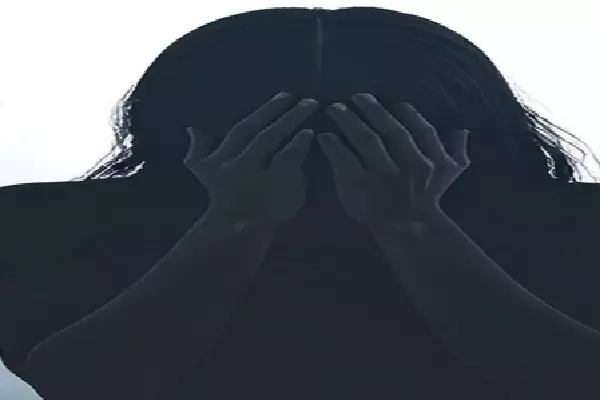 Indore पुलिस बोली — सुरक्षा व्यवस्था में लापरवाही की जांच जारी Indore पुलिस बोली — सुरक्षा व्यवस्था में लापरवाही की जांच जारी