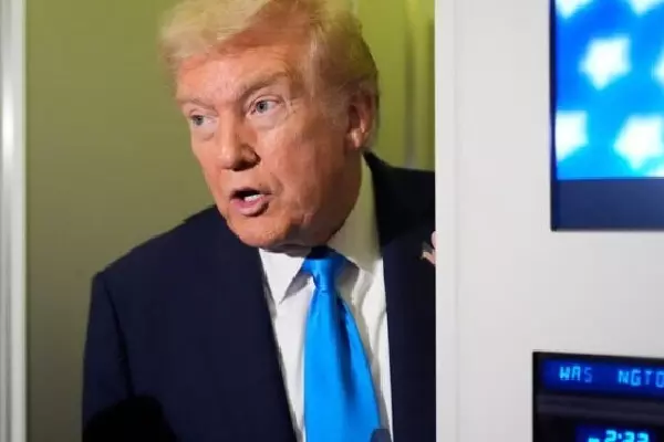 Trump ने हमास को बंधकों के शव लौटाने की चेतावनी दी, 48 घंटे की अवधि तय Trump ने हमास को बंधकों के शव लौटाने की चेतावनी दी, 48 घंटे की अवधि तय