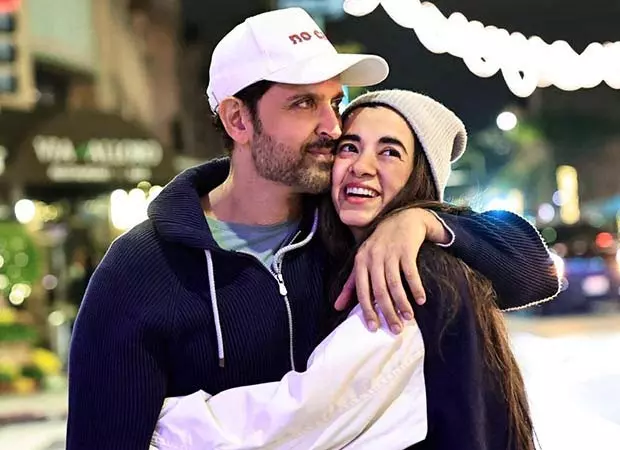 Hrithik Roshan और सबा आज़ाद विंटर डेट पर निकले Hrithik Roshan और सबा आज़ाद विंटर डेट पर निकले