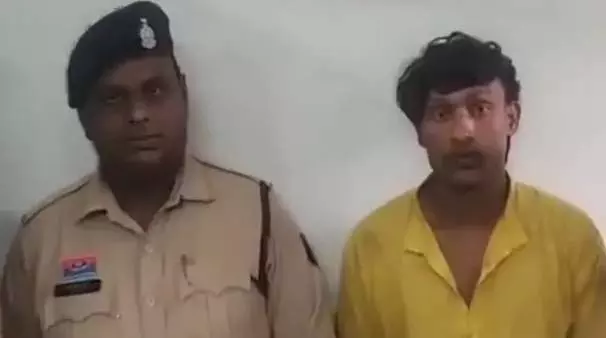 गौ माता का हत्यारा गिरफ्तार, कई बार शरीर में घोंपा था चाकू गौ माता का हत्यारा गिरफ्तार, कई बार शरीर में घोंपा था चाकू