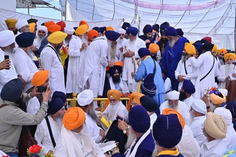 Punjab : विरोधी सिख समूह गर्गज को अकाल तख्त जत्थेदार के रूप में स्वीकार करते हैं Punjab : विरोधी सिख समूह गर्गज को अकाल तख्त जत्थेदार के रूप में स्वीकार करते हैं