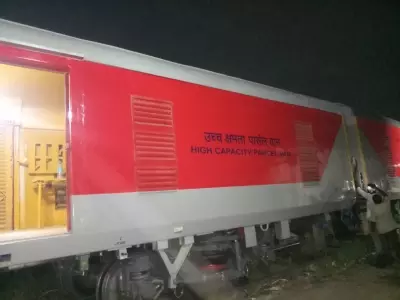 यात्रियों की भीड़ घटाने के लिए दक्षिण मध्य रेलवे की नई विशेष ट्रेनें यात्रियों की भीड़ घटाने के लिए दक्षिण मध्य रेलवे की नई विशेष ट्रेनें