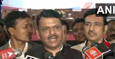 फडणवीस बोले – मतदाता सूची बने ब्लॉकचेन पर, राहुल गांधी कर रहे सातारा केस का राजनीतिकरण फडणवीस बोले – मतदाता सूची बने ब्लॉकचेन पर, राहुल गांधी कर रहे सातारा केस का राजनीतिकरण