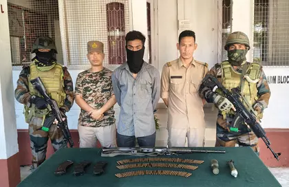 Assam राइफल्स की बड़ी कार्रवाई, उल्फा (आई) कैडर गिरफ्तार Assam राइफल्स की बड़ी कार्रवाई, उल्फा (आई) कैडर गिरफ्तार