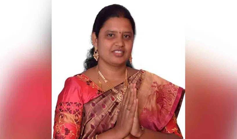 Navatha Reddy पूर्व पार्षद नवथा रेड्डी ने BJP पार्टी की सदस्यता से इस्तीफा दिया ...