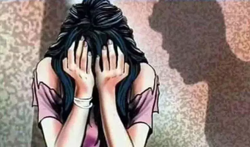 संदिग्ध रूप से मृत महिला के मामले में सनसनीखेज विवरण संदिग्ध रूप से मृत महिला के मामले में सनसनीखेज विवरण