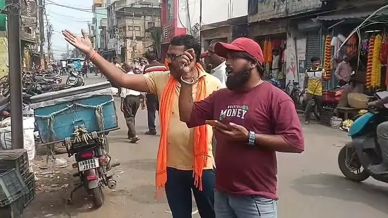 BJP नेता के फतवे में छठ पूजा के दौरान मछली और मांस की दुकानों पर प्रतिबंध BJP नेता के फतवे में छठ पूजा के दौरान मछली और मांस की दुकानों पर प्रतिबंध