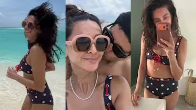 Shibani Dandekar और फरहान अख्तर की गोल्डन बीच वेकेशन की रोमांटिक झलक Shibani Dandekar और फरहान अख्तर की गोल्डन बीच वेकेशन की रोमांटिक झलक