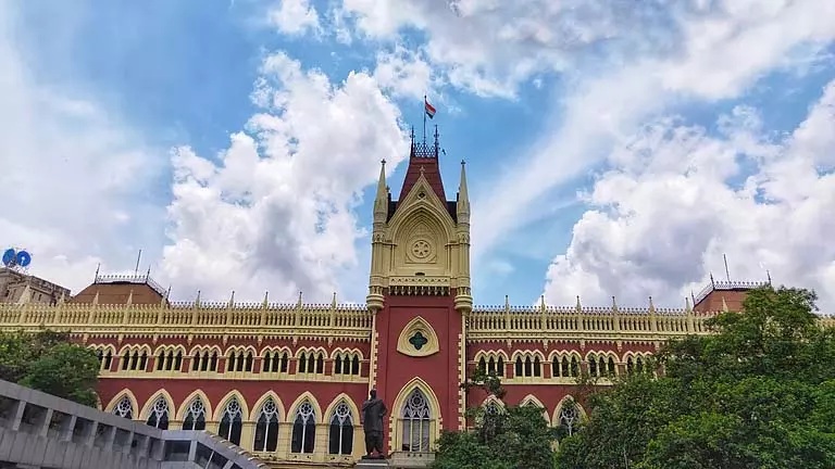 Calcutta उच्च न्यायालय ने रसबाड़ी घाट और झट कट पर छठ अनुष्ठान करने का आदेश दिया Calcutta उच्च न्यायालय ने रसबाड़ी घाट और झट कट पर छठ अनुष्ठान करने का आदेश दिया